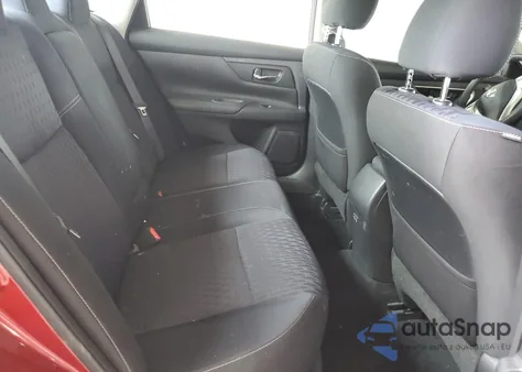 2017 Nissan Altima 2.5 из США, поврежденный, VIN 1N4AL3AP6HC243188